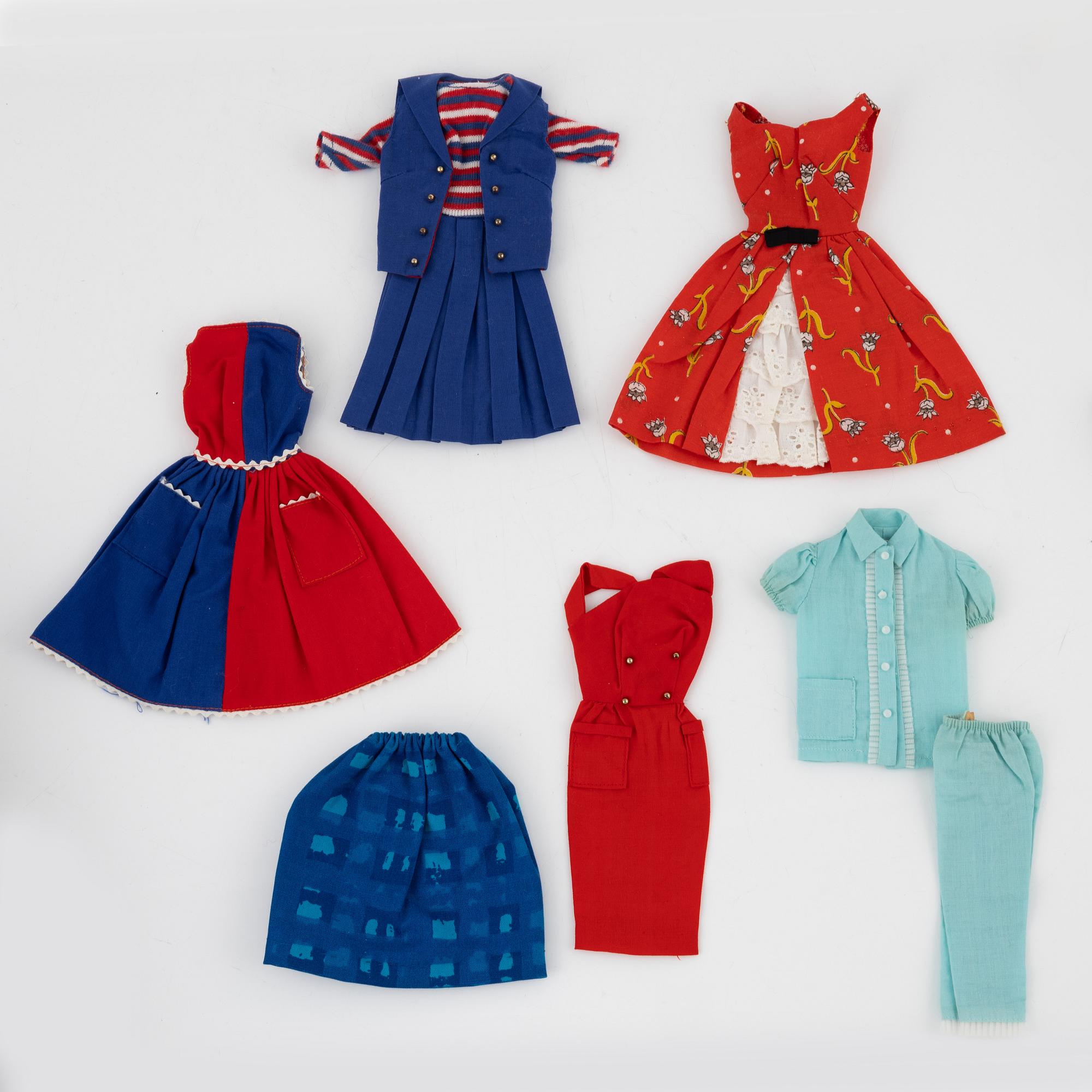 Barbie and Ken, dolls 2 pcs. as well as clothes, vintage, "Swirl Ponytail Blond" Mattel 1964, Ken Mattel 1963/64.