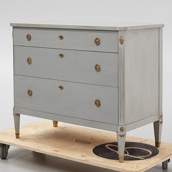 A Gustavian style chest of drawers, first half of the 20th Century.