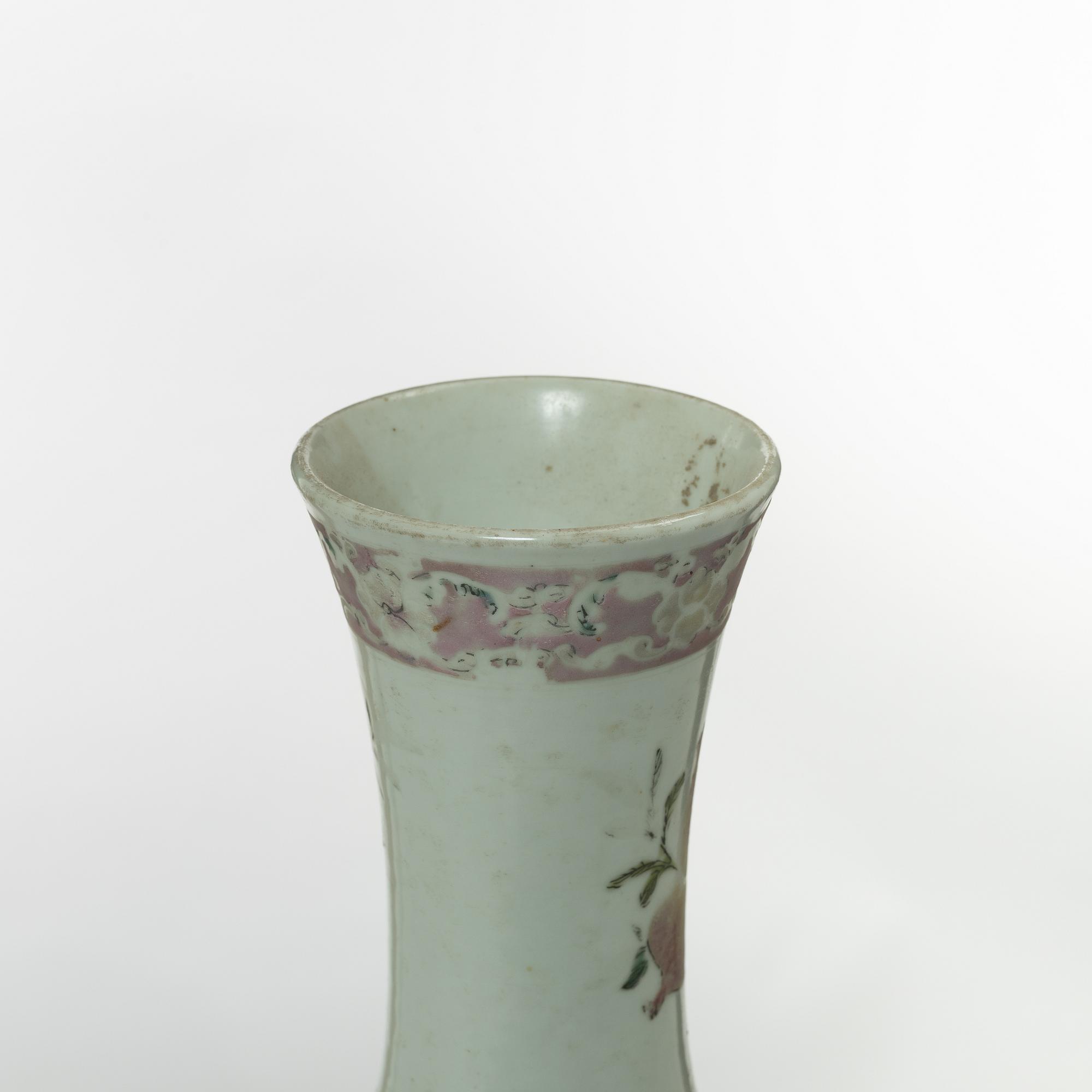 Vas, porslin, Kina, 1800-/1900-tal.