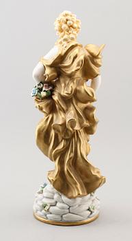 FIGUR, porslin, Italien, 1900-talets andra hälft.