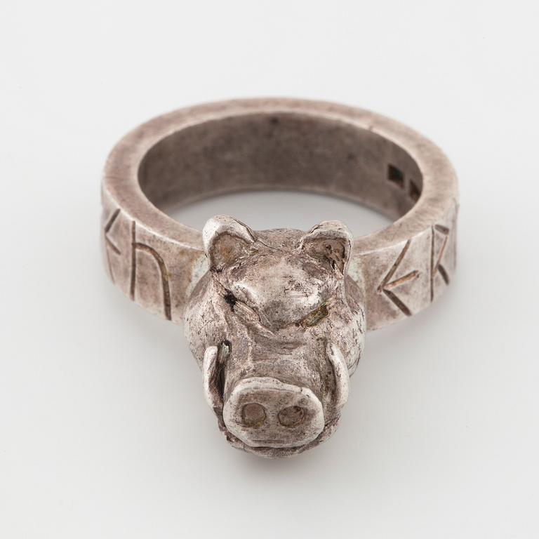 ERNST BILLGREN, Stockholm, 2002, a ring.