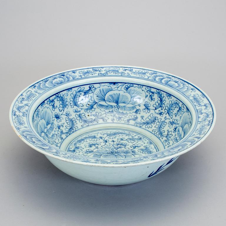 HANDFAT, porslin, Kina 1800-tal.