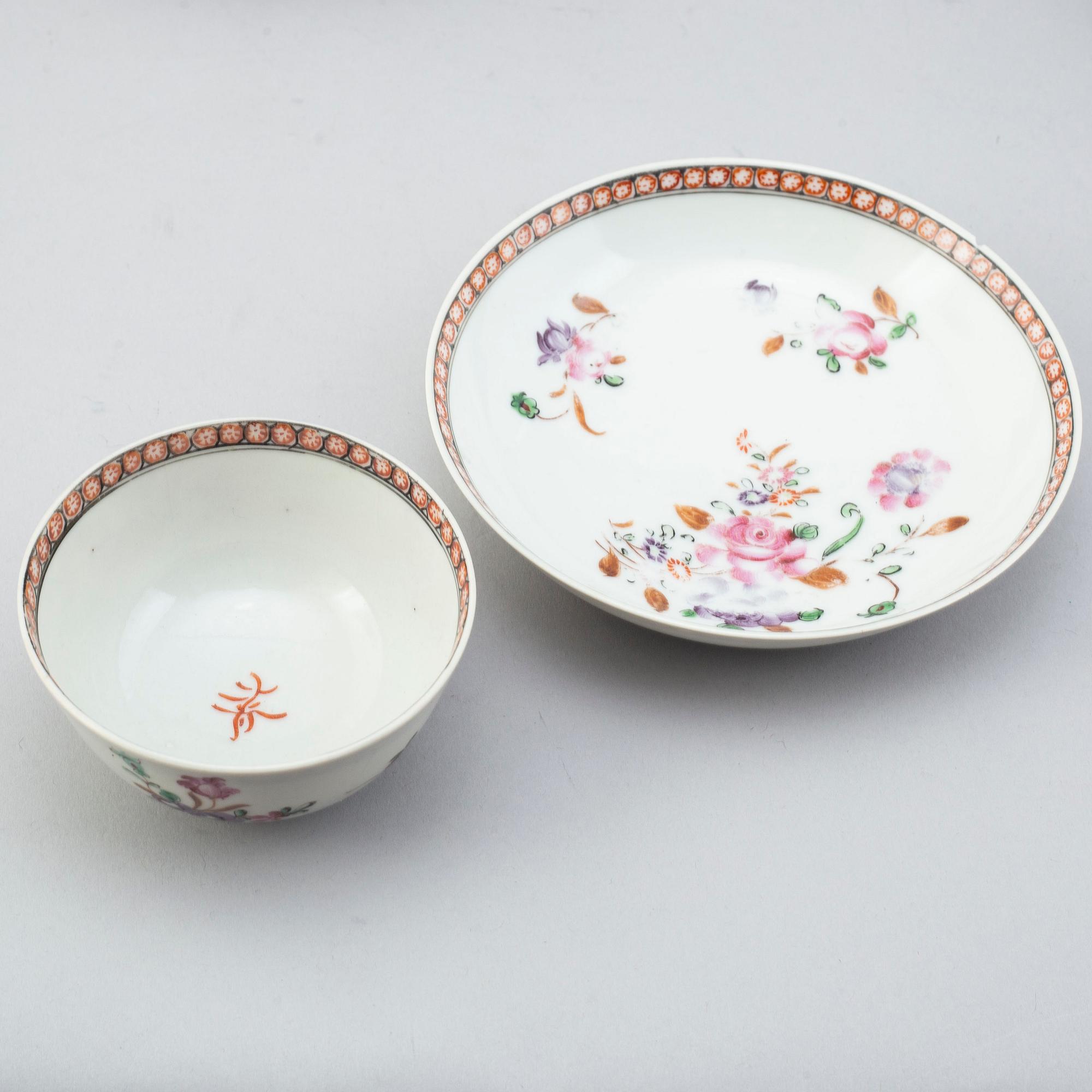 Six (4+2) cups with five (5+1) saucers, and three blue and white bowls, Qing dynasty, Qianlong (1736-95).