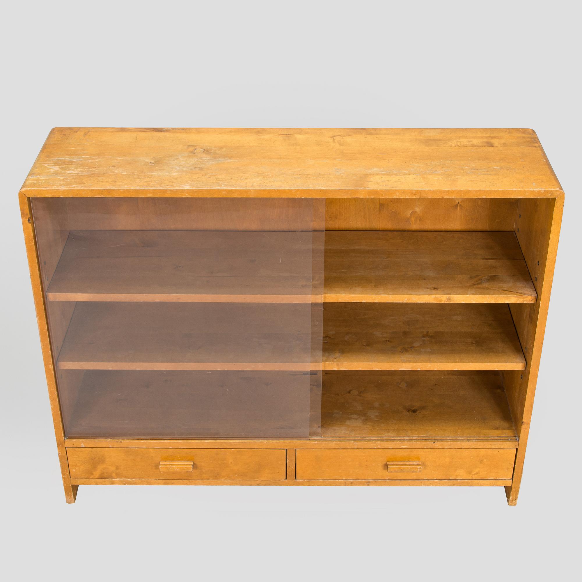 A 1940s.bookcase.