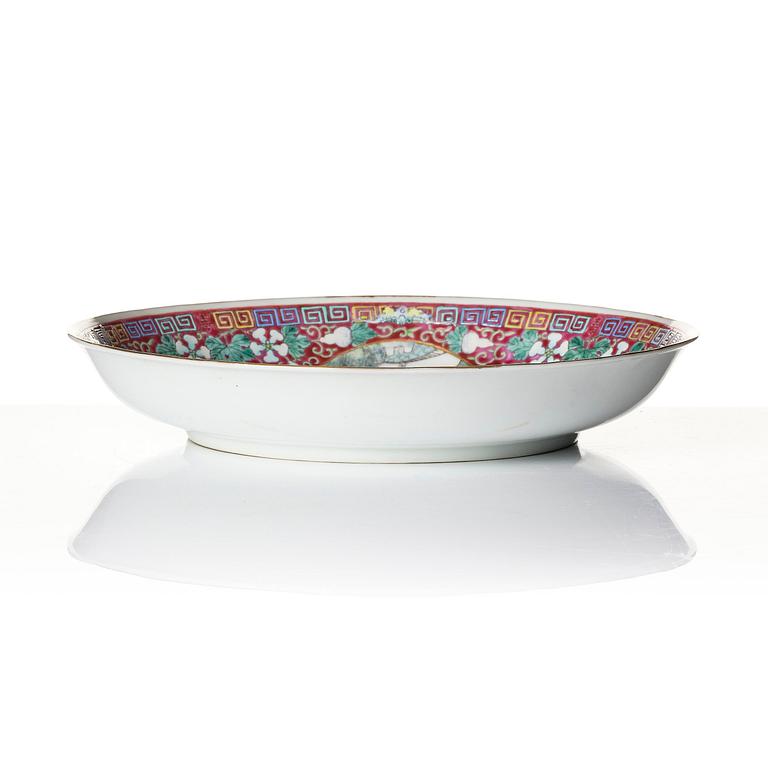 An enamelled Chinese dish, Republic, 20th Century.