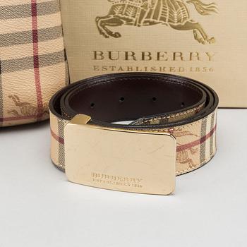 BURBERRY, väska samt skärp.