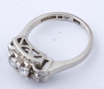 RING, 18 k vitguld, art déco, diamanter, enl gravyr ca 0.53 ct. G. Dahlgren, Malmö. Vikt ca 5 g.