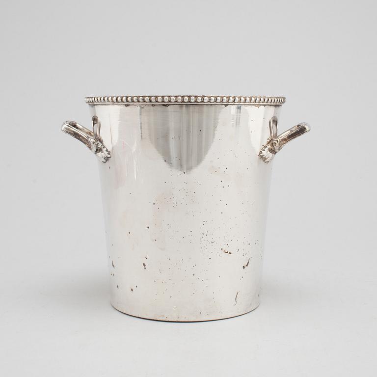 A 20th century champagne cooler.