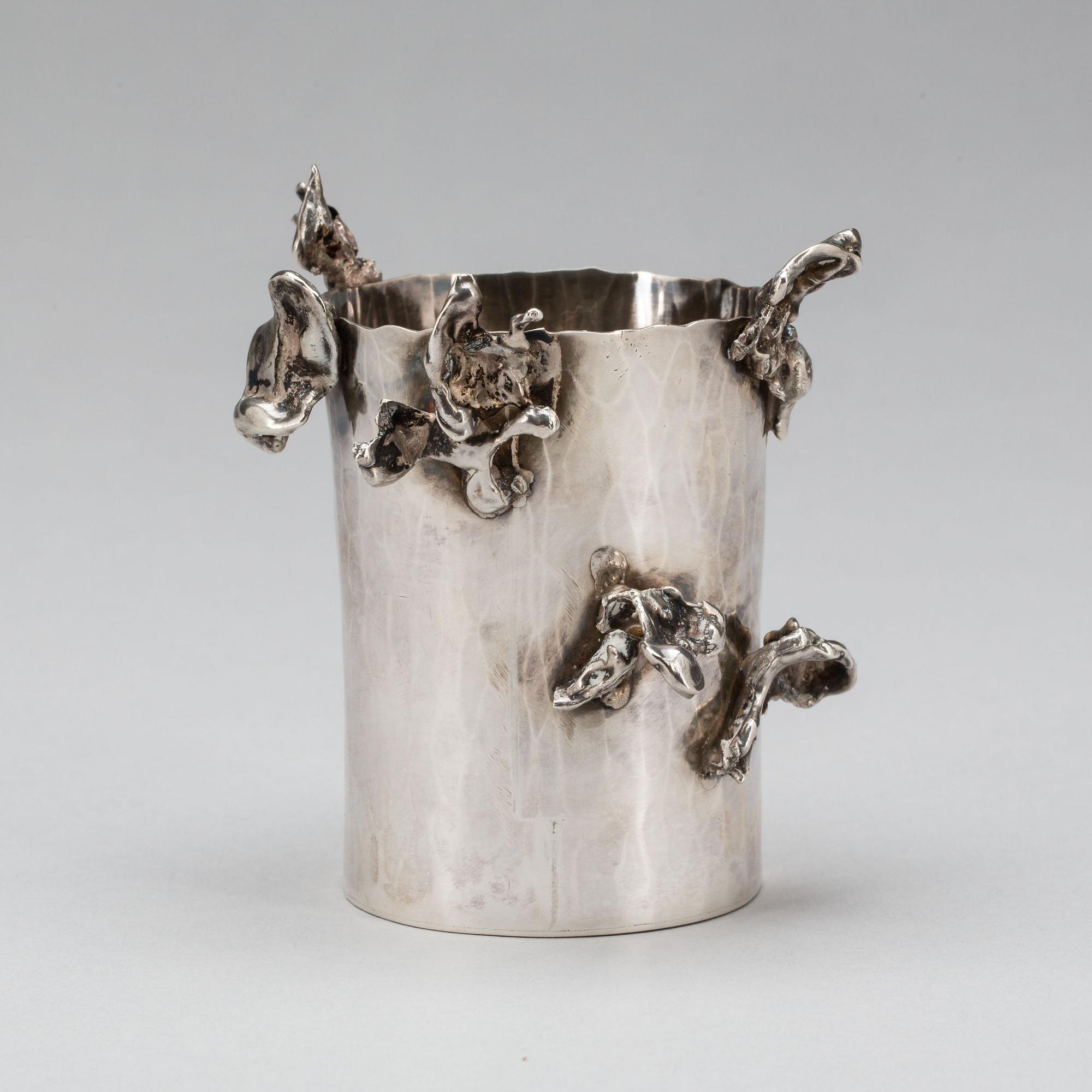 BÄGARE, sterlingsilver, Owe Johansson, Stockholm 1968. Vikt c:a 135 g.