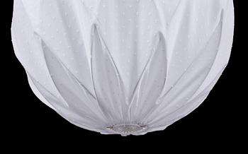 TAKLAMPA, "Pia", Tore Ahlsén, 1900-talets andra hälft. Höjd 60 cm.