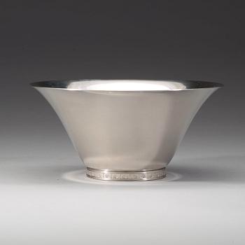 Wiwen Nilsson, a sterling bowl, Lund 1963.