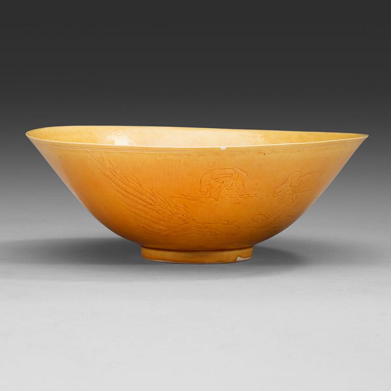 A yellow glazed bisquit bowl, Qing dynasty, Kangxi (1662-1722).