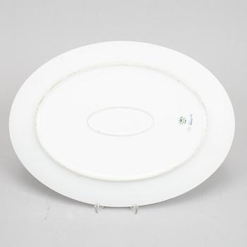A Royal Copenhagen porcelain service "Blå vifte" by Arnold Krog, 28 pcs, Denmark.