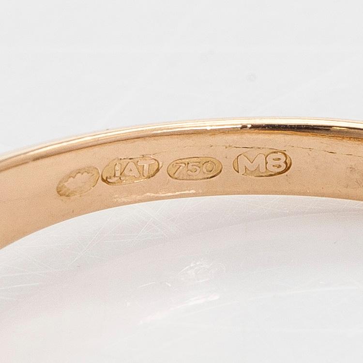 Ring, 18K guld och diamanter, England.