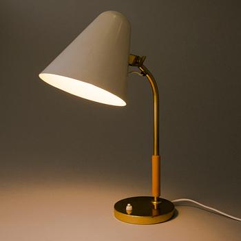 PAAVO TYNELL, a mid-20th-century '5233' table lamp for Taito Finland.