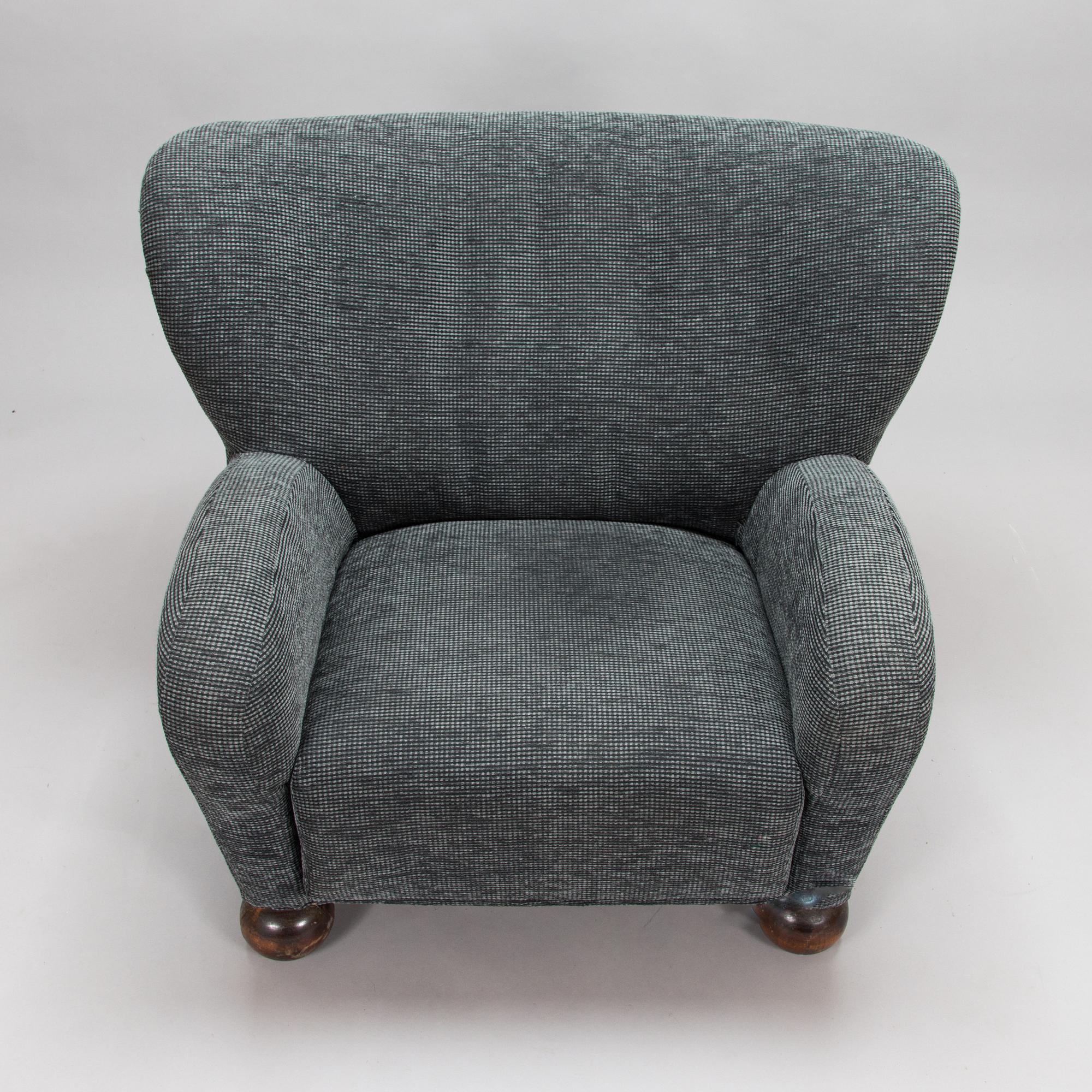 Märta Blomstedt, an 'Aulanko-model' armchair. Designed in 1939.
