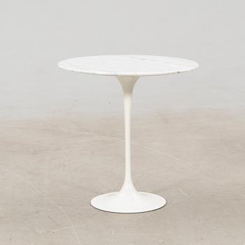 Eero Saarinen, sidobord, "Tulip", Knoll International sent 1900-tal/2000-tal.
