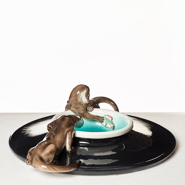 Felice Tosalli, a "Lontra su piatto" creamware dish, Lenci, Italy 1930's.