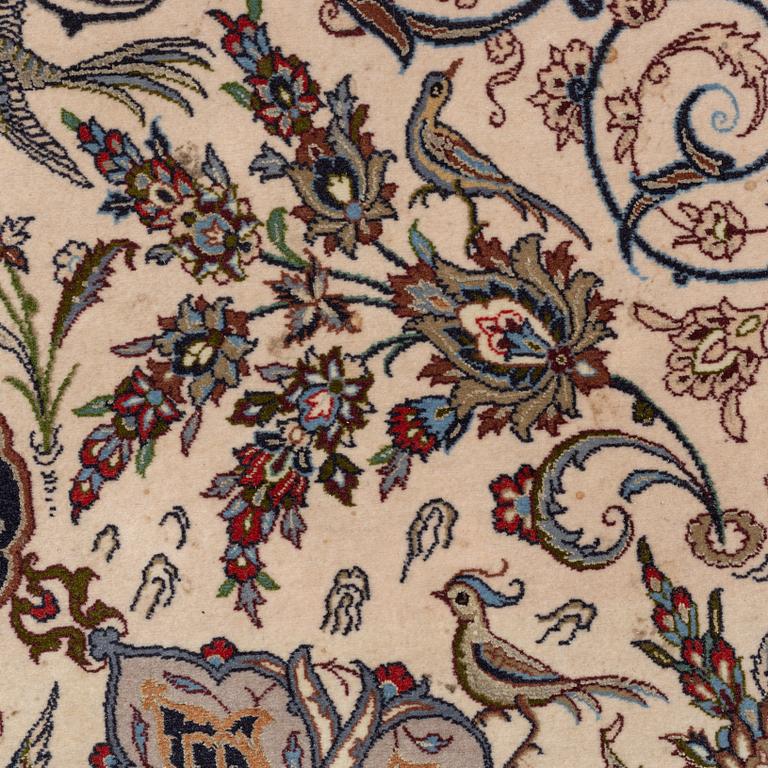 Matta, Isfahan, signerad Iran Shaabanei, ca 243 x 153 cm.