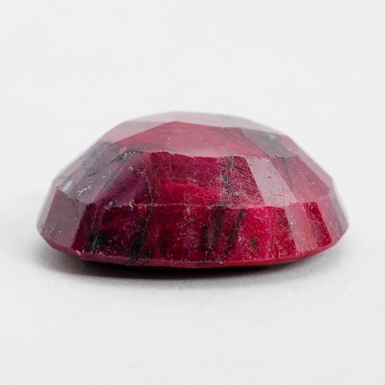 RUBIN, naturlig, corundum,189.00 ct. Certifikat.