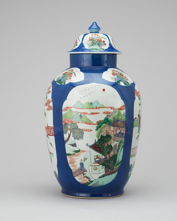 A  reserved-decorated jar with cover. Kangxi-style.