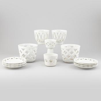 Gunnar Nylund, a set of 14 stoneware pot and plates and a vase/candle holder, Rörstrand.