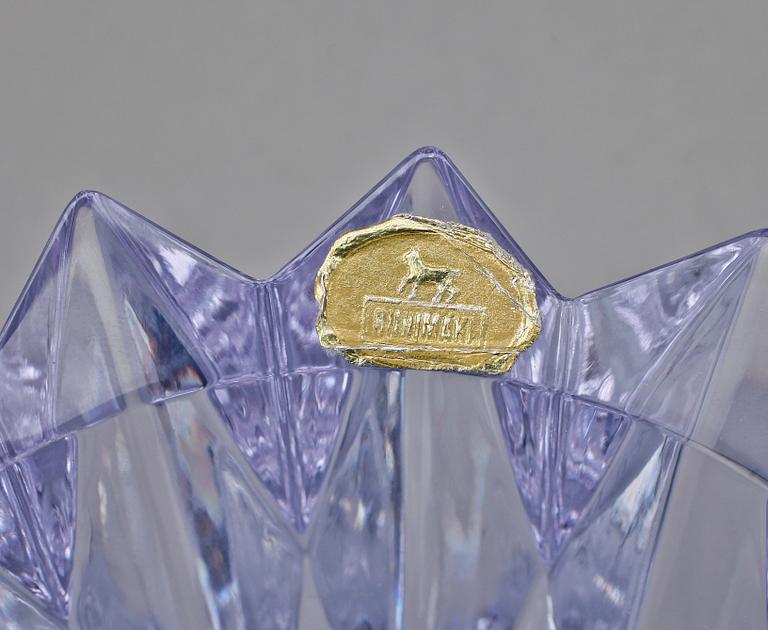 VAS, glas, Aimo Okkolin, Riihimäki, Finland, sign och märkt LASI 104.