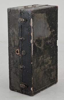 RESEKOFFERT / GARDEROB, USA, 1800/1900-tal.