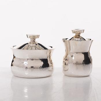 Markströms Guldsmeds Ab, A Swedish silver cream jug, sugar bowl and tray, Uppsala 1970.