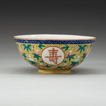 SKÅl, porslin. Qingdynastin, Guangxu sex karaktärers märke och period (1875-1908).