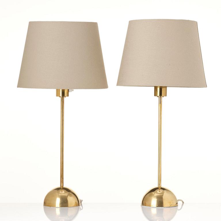 Eje Ahlgren, bordslampor, ett par, modell B 04, Bergboms, Malmö, 1960-tal.