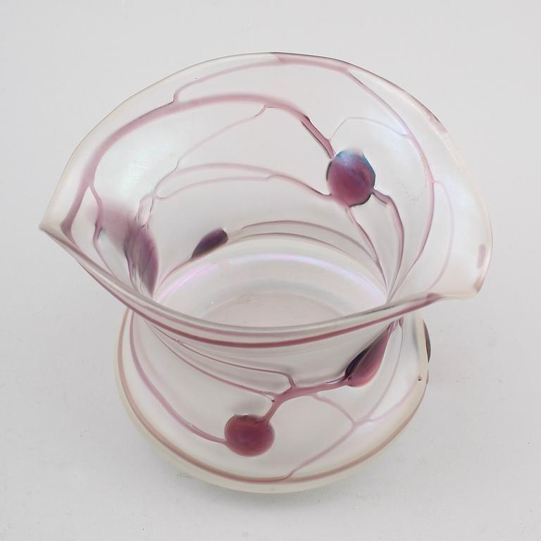 VAS, glas, sannolikt Poschinger, 1900-talets första hälft.