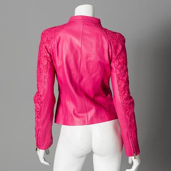 SKINNJACKA, Valentino.