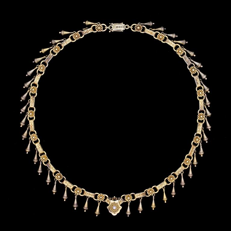 NECKLACE, possibly Russia, c. 1900.