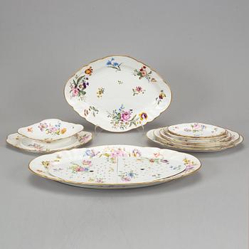 Rörstrand, a 151 part porcelain service, 1920-1938.