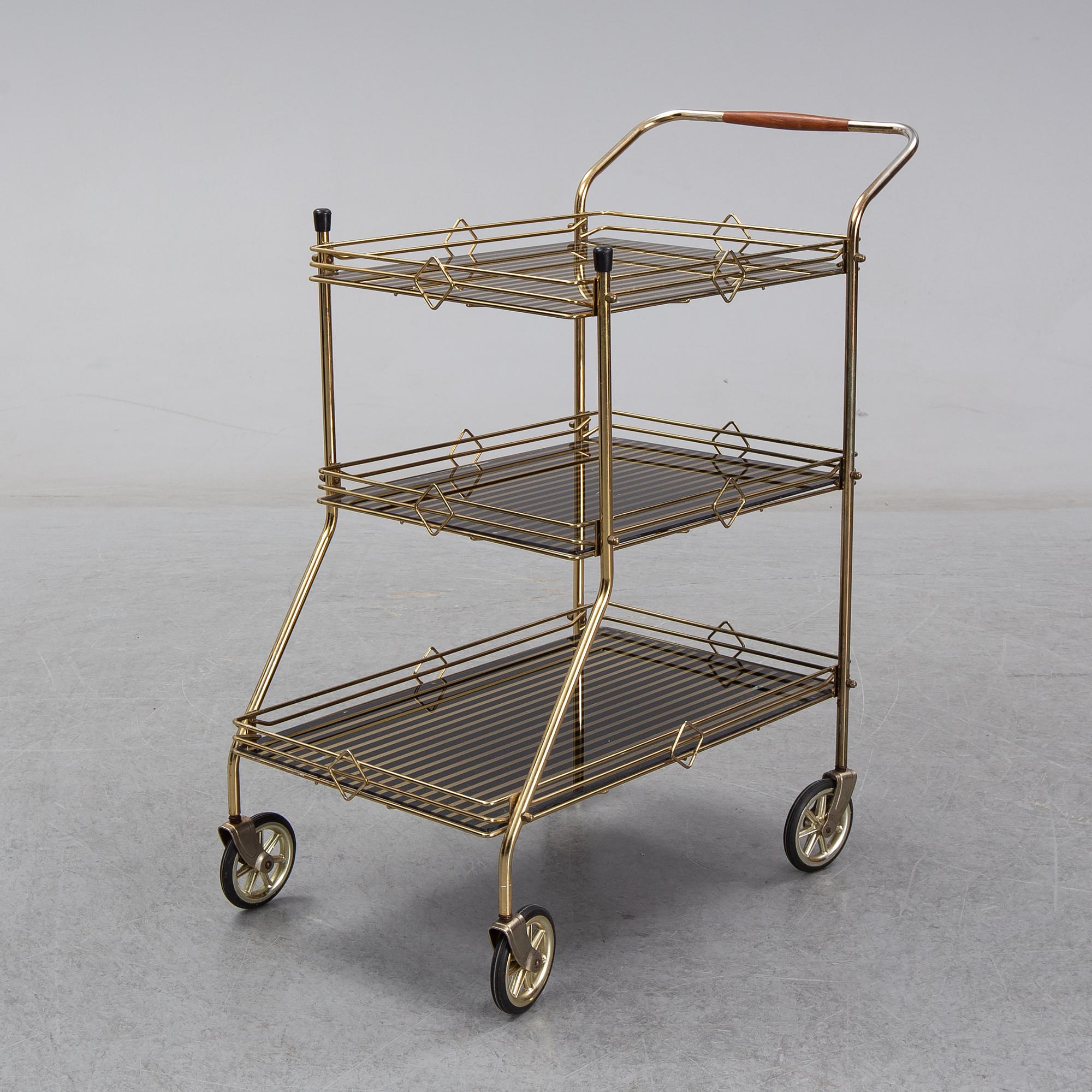 A drinks trolley, second half of the 20th Century.