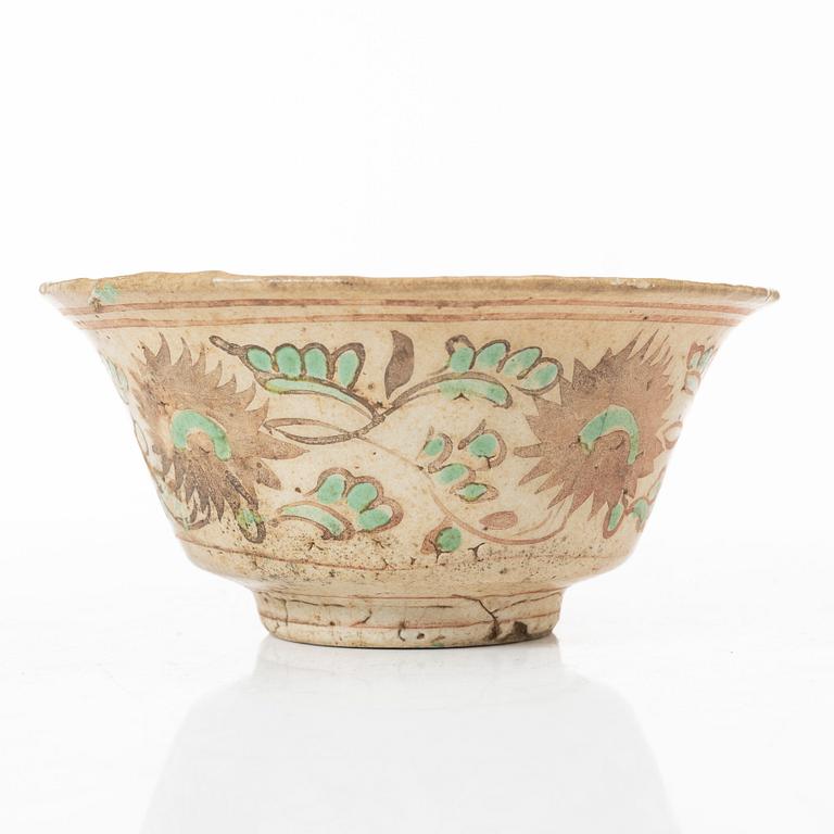 Skålfat, tre stycken, porslin. Kina, 1600-tal.