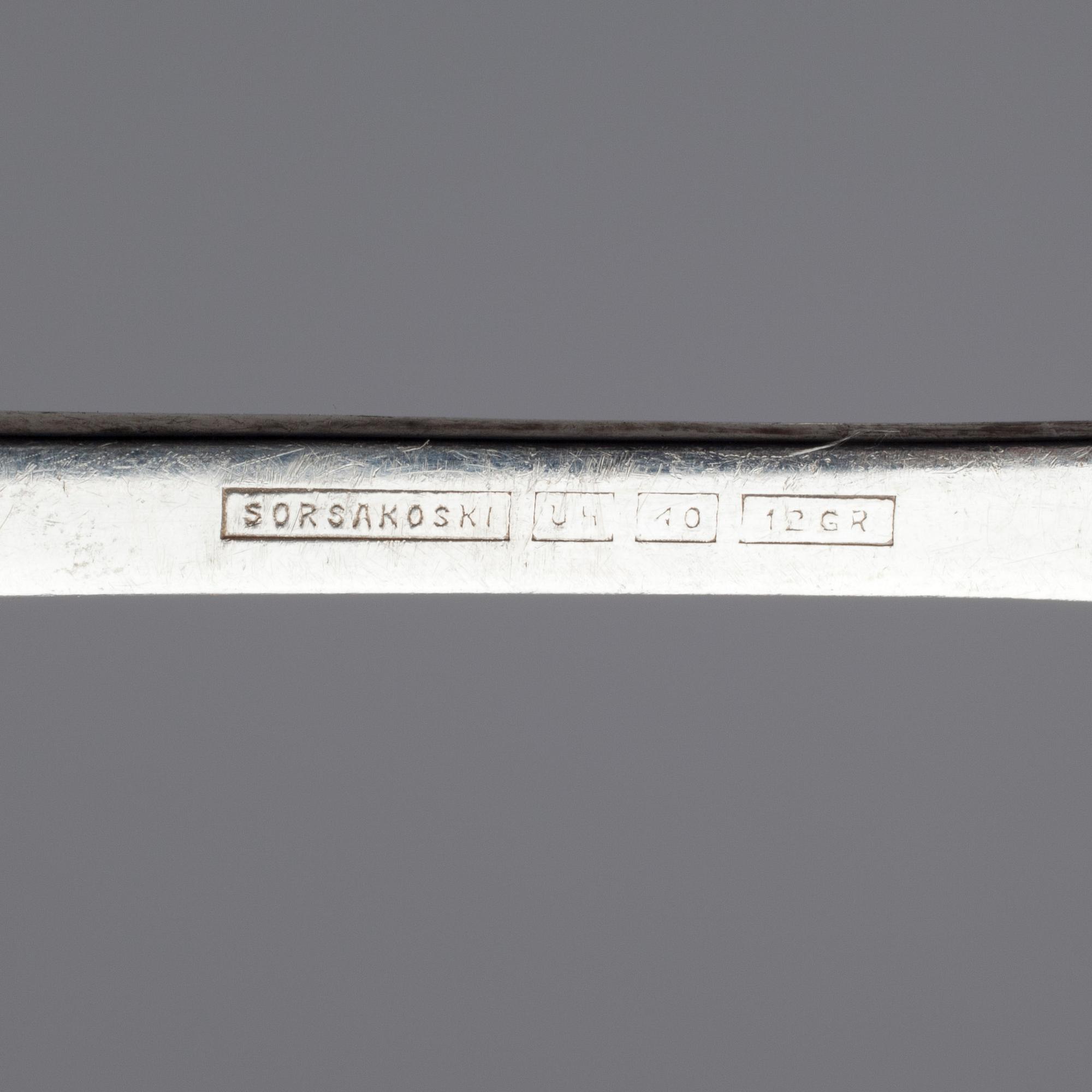 SKEDAR, 6 st, BESTICK, 3 st, nysilver, Mussla-serie, bl. a. Sorsakoski. 1900-talets senare hälft.