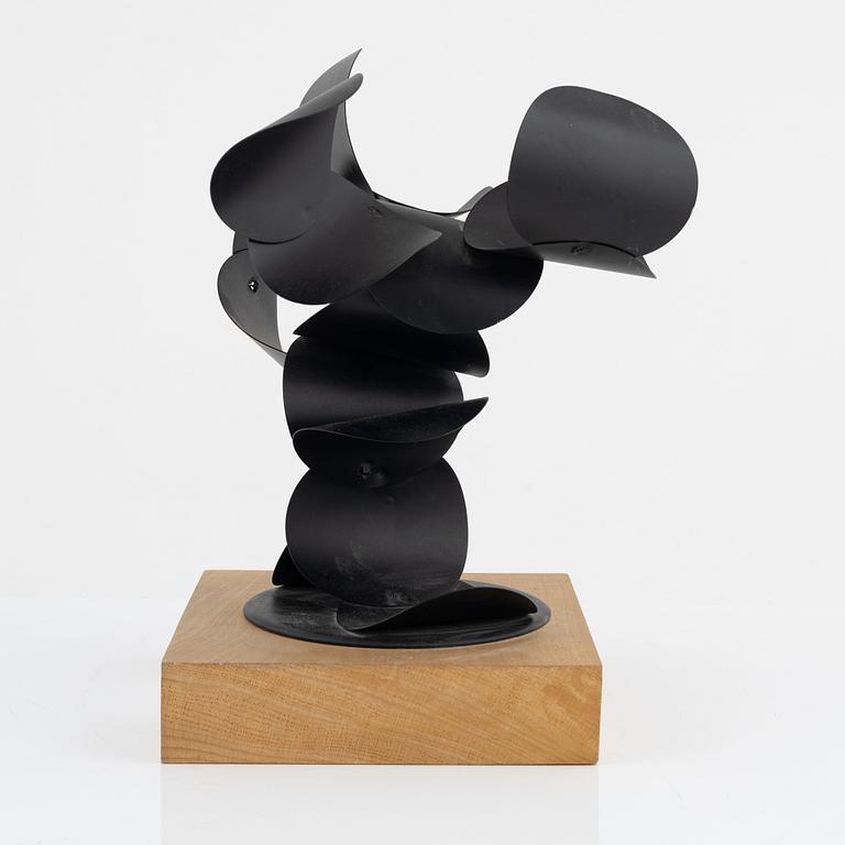 Sven Carlsson, a metal sculpture.