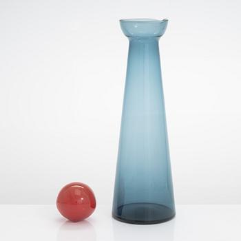 Nanny Still, karaff, 1724 "Triennale", sällsynt, Riihimäen Lasitehdas Oy. Formgiven  1955.