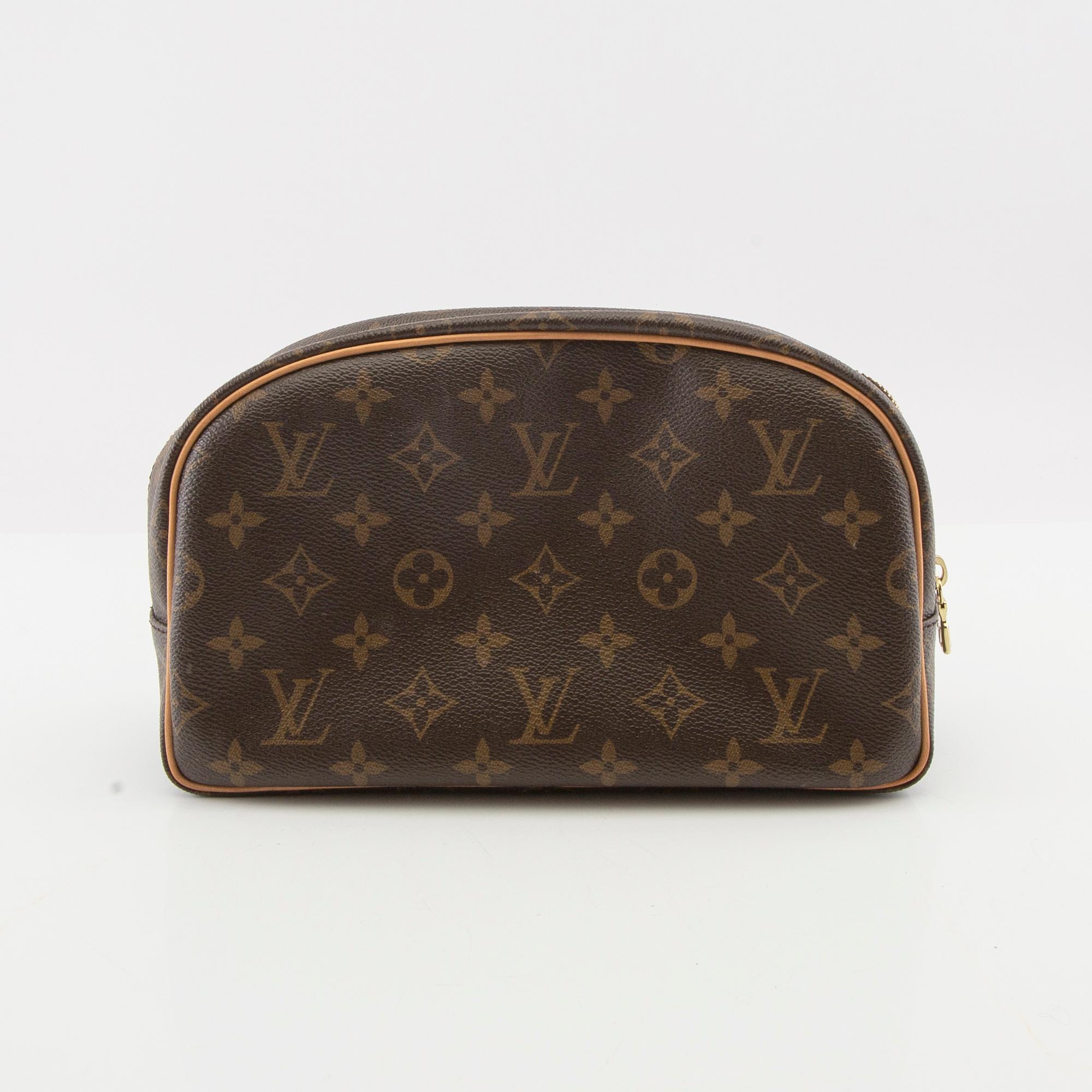 Louis Vuitton, toiletry bag "Toiletry bag 25", France 2011.
