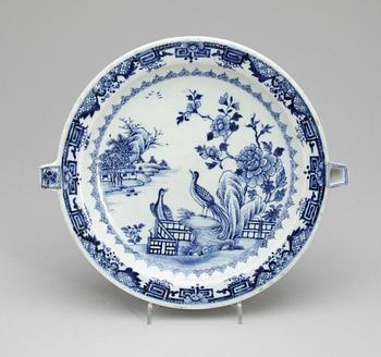 VÄRMEFAT, porslin, Kna , Qianlong (1736-1796).