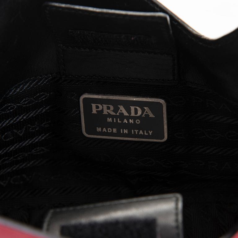 Prada, miniväska.