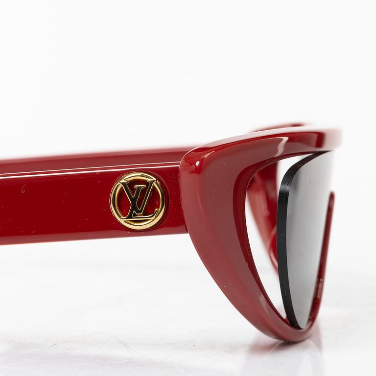 Louis Vuitton, Sunglasses.
