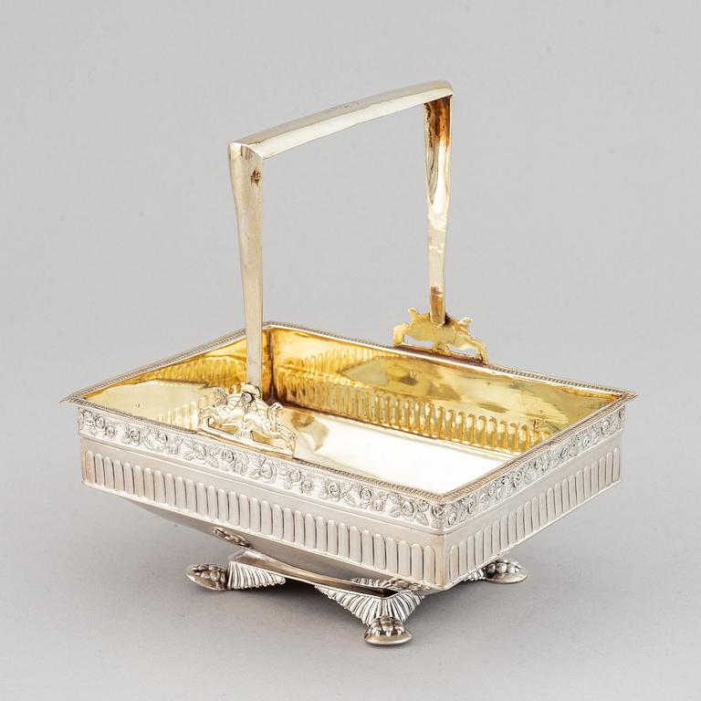 A russian parcel-gilt silver basket, Moscow 1830s.