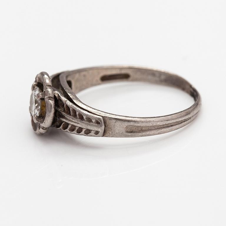 A Tillander, a palladium ring with a ca. 0.23 ct diamond. Helsinki.