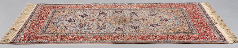 MATTA, Old Isfahan, ca 240 x 149,5 cm (samt kortsidorna med 2,5 respektive 5,5 cm slätväv).