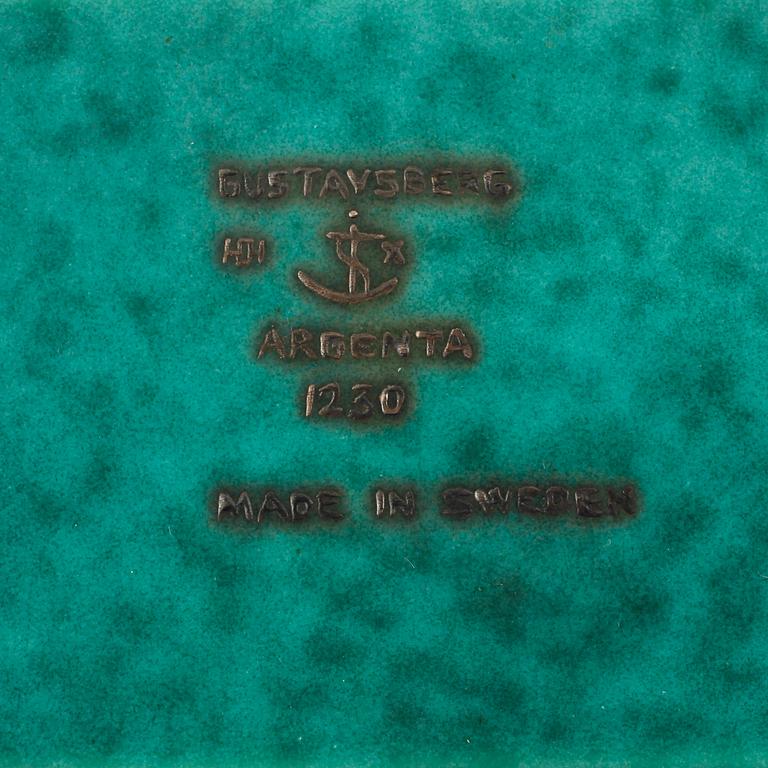 CIGARETTASK och ASKFAT, stengods, "Argenta", Wilhelm Kåge, Gustavsberg, omkring 1900-talets mitt.