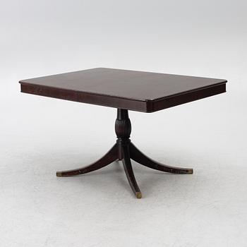 Matsalsbord,  Engelsk stil, tidigt 1900-tal.