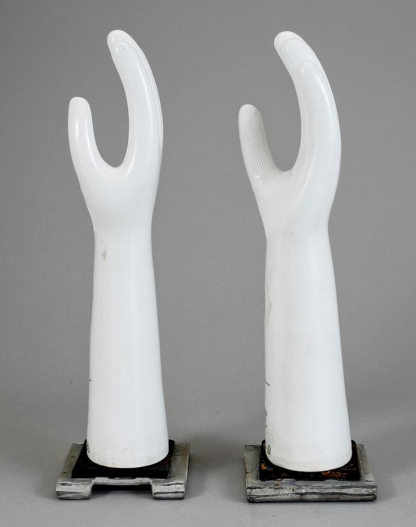 SKULPTURER, porslin. Rosenthal, 1900-talets sista kvartal.